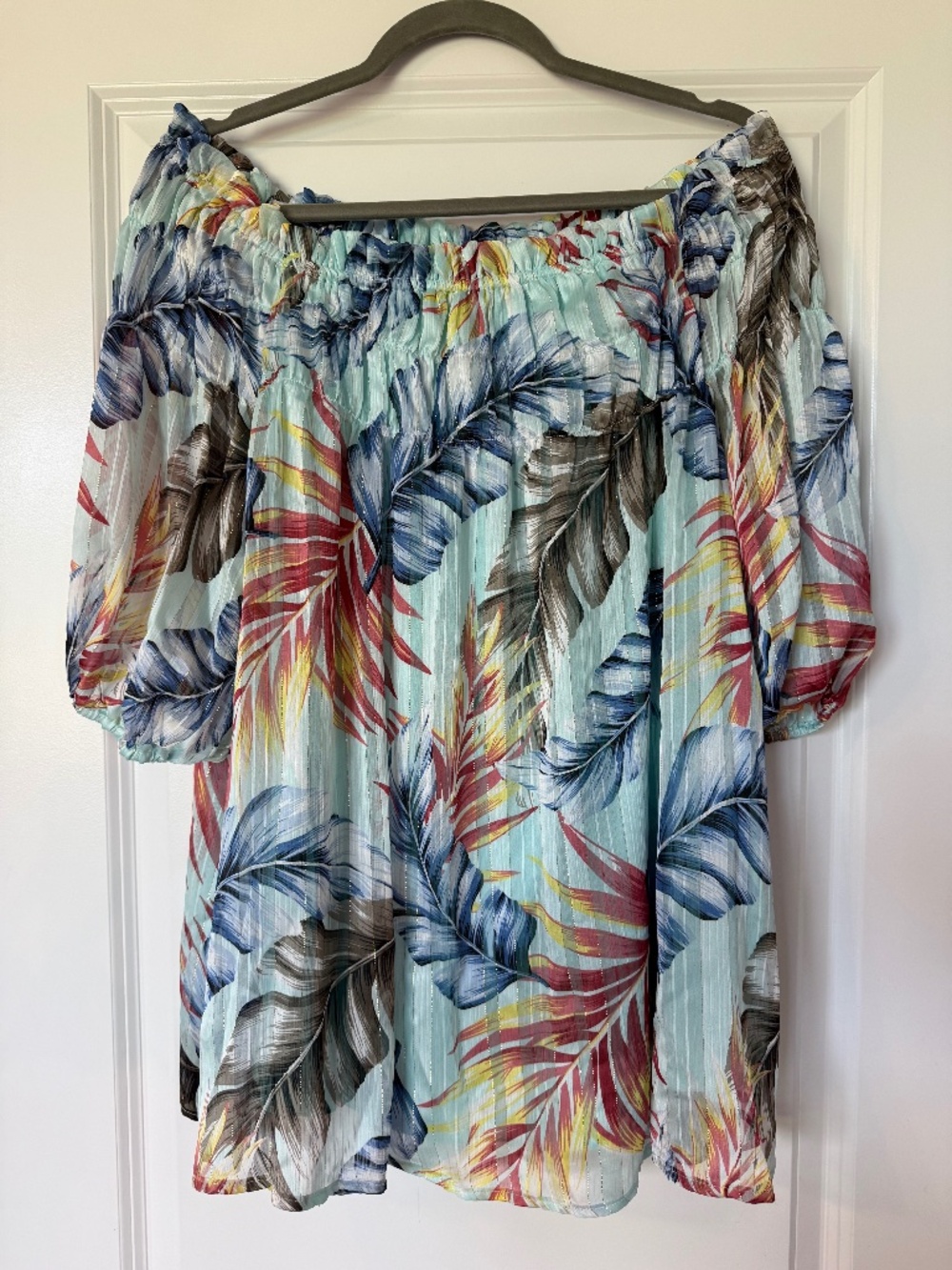 MERITT Made For Merriment Large Floral Shift Off Shoulder Top in Limpet Shell